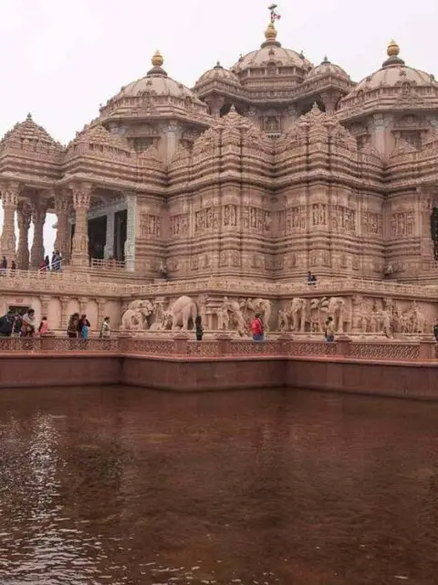 Visit Swaminarayan Akshardham Temple Delhi