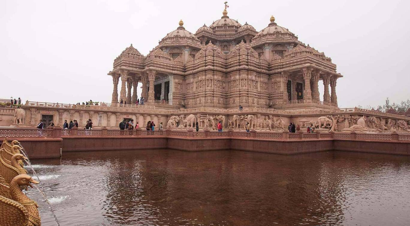 Visit Swaminarayan Akshardham Temple Delhi